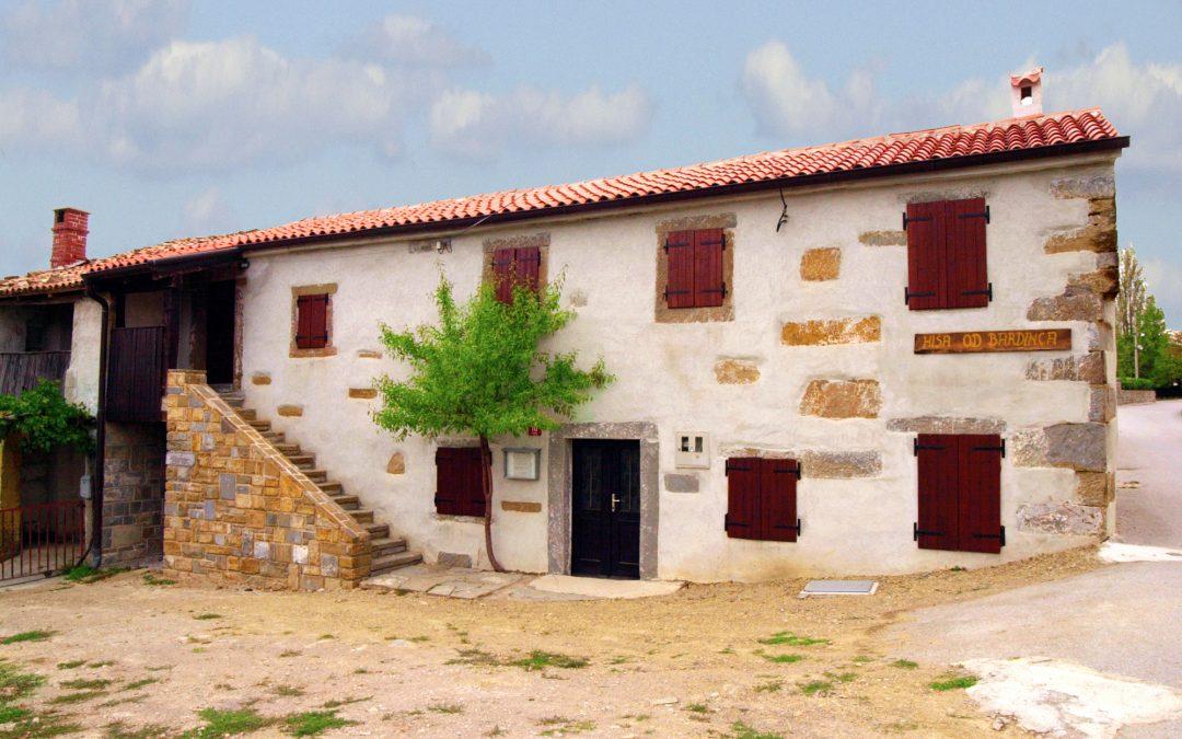 Idejni izletnik: Po poti oslovskega hrbta